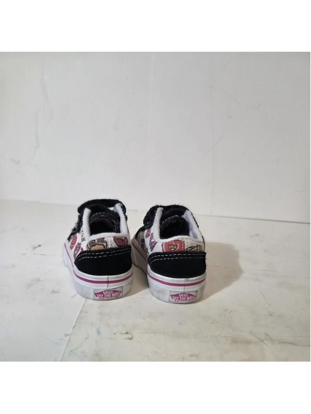 Vans Toddler Girl Sneakers Size 2 White Black Donut Print